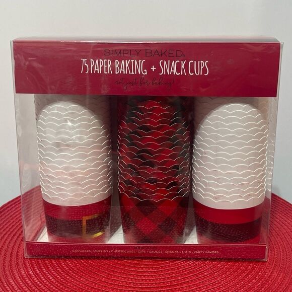 Simply Baked Christmas Baking Cups 75 pieces NWT - Picture 1 of 4